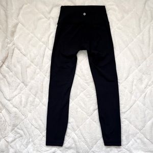 Lululemon Black Wunder Under Size 4